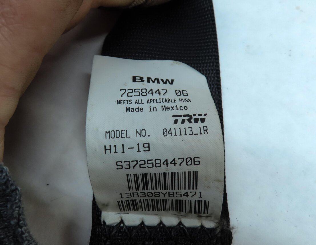 Thumbnail 4: 2014 BMW X3 (F25) REAR LEFT & RIGHT 2ND ROW SEATBELT RETRACTOR SET 2 (BLACK)