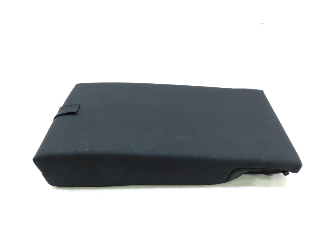 Thumbnail 1: 11-17 BMW X3 X4 (F25 F26) REAR SEAT CENTER CONSOLE ARMREST CUPHOLDER (BLACK)