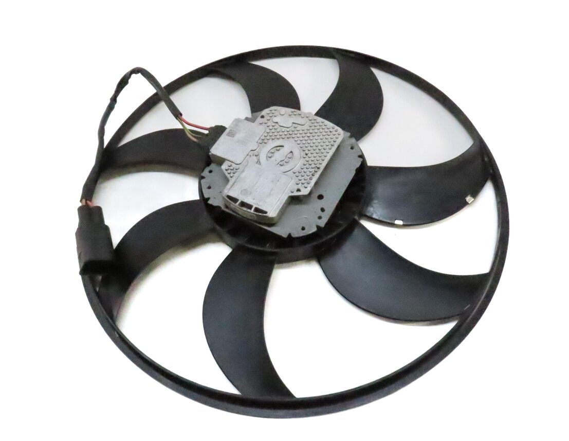 Thumbnail 3: 2013-2018 BMW X3 X4 (F25 F26) 2.0L N20 TURBO ENGINE - RADIATOR COOLING FAN