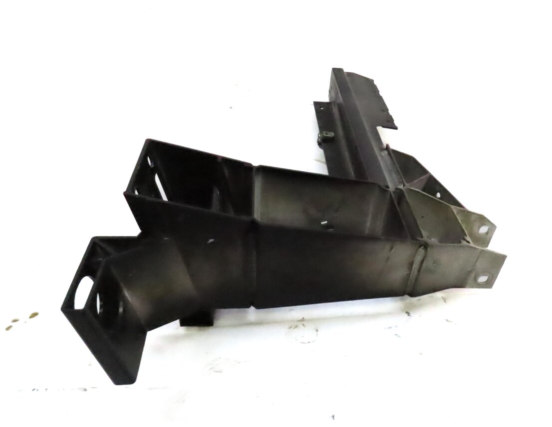 Thumbnail 3: 2014 BMW X3 (F25) FRONT RIGHT PASSENGER HEADLIGHT HEAD LIGHT MOUNT BRACKET