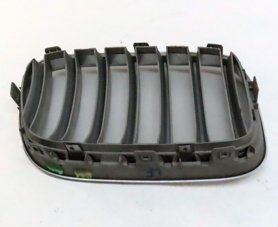 Thumbnail 4: 2013-2017 BMW X3 (F25) FRONT LEFT KIDNEY GRILLE HOOD VENT TRIM (CHROME SILVER)