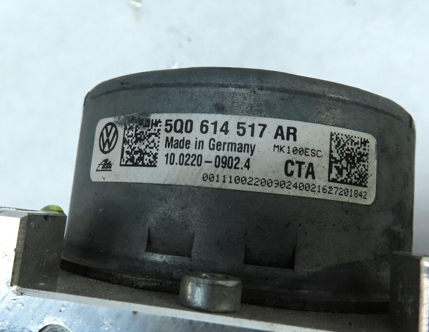Thumbnail 6: 17-18 AUDI A3 (8V) SEDAN CONVERTIBLE ABS ANTI-LOCK BRAKE PUMP w/ CONTROL MODULE