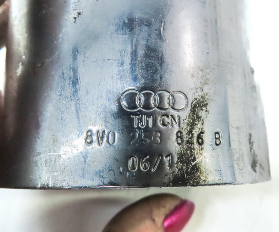 Thumbnail 6: 15-20 AUDI A3 (8V) REAR LEFT & RIGHT 2.0L TURBO MUFFLER EXHAUST TIP SET (SILVER)