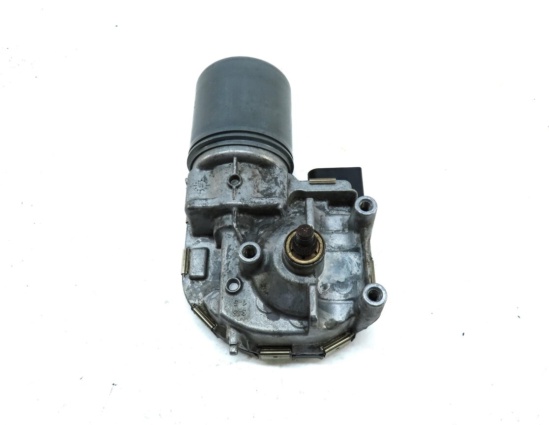 Thumbnail 3: 2015-2018 AUDI A3 S3 RS3 (8V) SEDAN / CONVERTIBLE - FRONT WINDSHIELD WIPER MOTOR