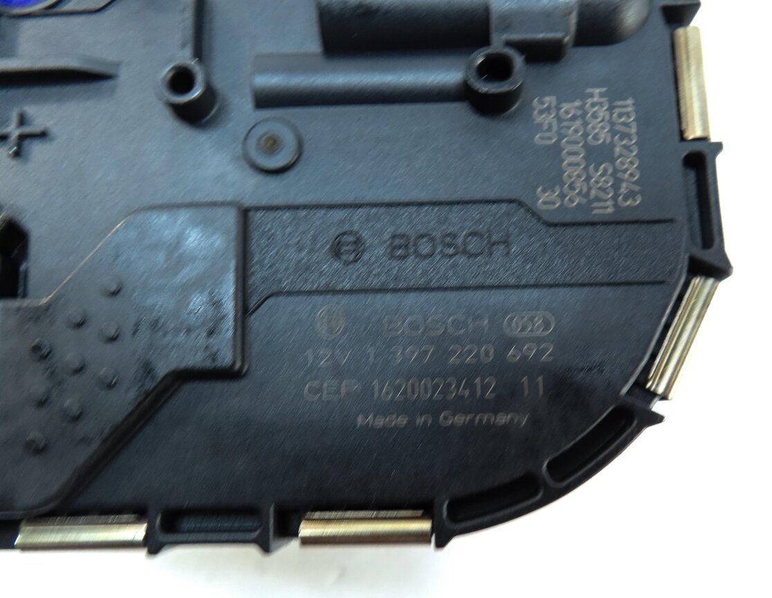 Thumbnail 6: 2015-2018 AUDI A3 S3 RS3 (8V) SEDAN / CONVERTIBLE - FRONT WINDSHIELD WIPER MOTOR