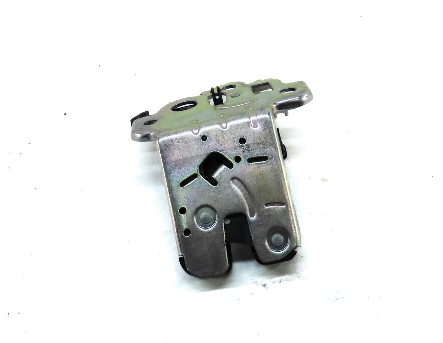 2017 AUDI A3 (8V) REAR HATCH TRUNK LOCK LATCH ACTUATOR 4H0827505A