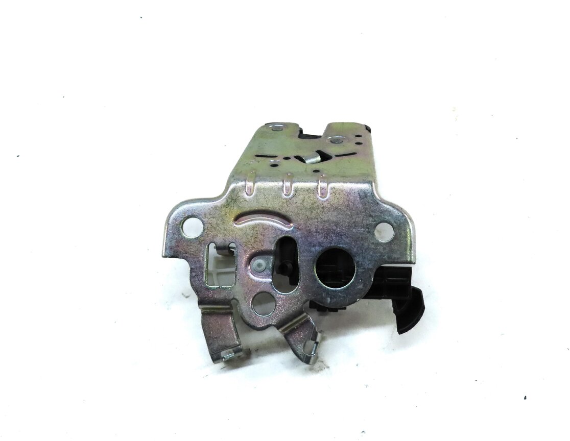 Thumbnail 3: 2017 AUDI A3 (8V) REAR HATCH TRUNK LOCK LATCH ACTUATOR 4H0827505A