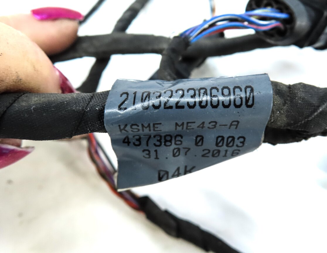 Thumbnail 4: 2017 AUDI A3 (8V) REAR PARK ASSIST PDC SENSOR SET4 (BLACK) w/ WIRE HARNESS