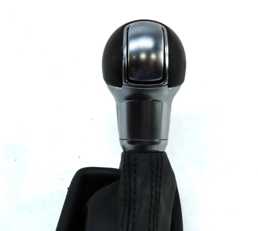 Thumbnail 5: 2017 AUDI A3 (8V) FLOOR SHIFT SHIFT KNOB w/ BOOT (BLACK & SILVER) 8V1713139G