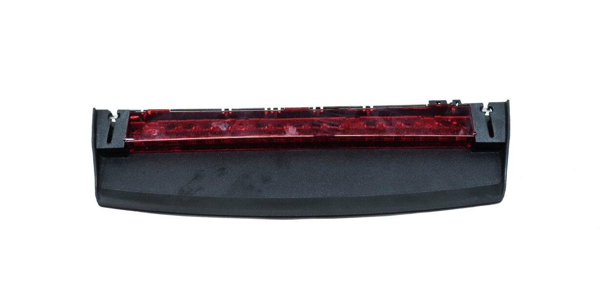 Thumbnail 2: 2017 AUDI A3 (8V) REAR 3RD UPPER CENTER BRAKE LIGHT TAILLIGHT LAMP 4G5945097