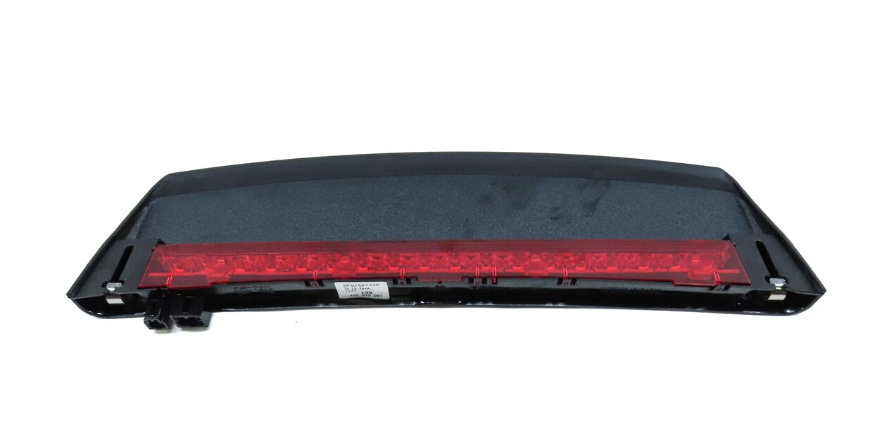 Thumbnail 3: 2017 AUDI A3 (8V) REAR 3RD UPPER CENTER BRAKE LIGHT TAILLIGHT LAMP 4G5945097