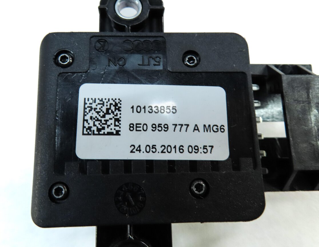 Thumbnail 5: 2017 AUDI A3 (8V) FRONT LEFT DRIVER SEAT ADJUST ADJUSTMENT SWITCH SET 2 (GRAY)