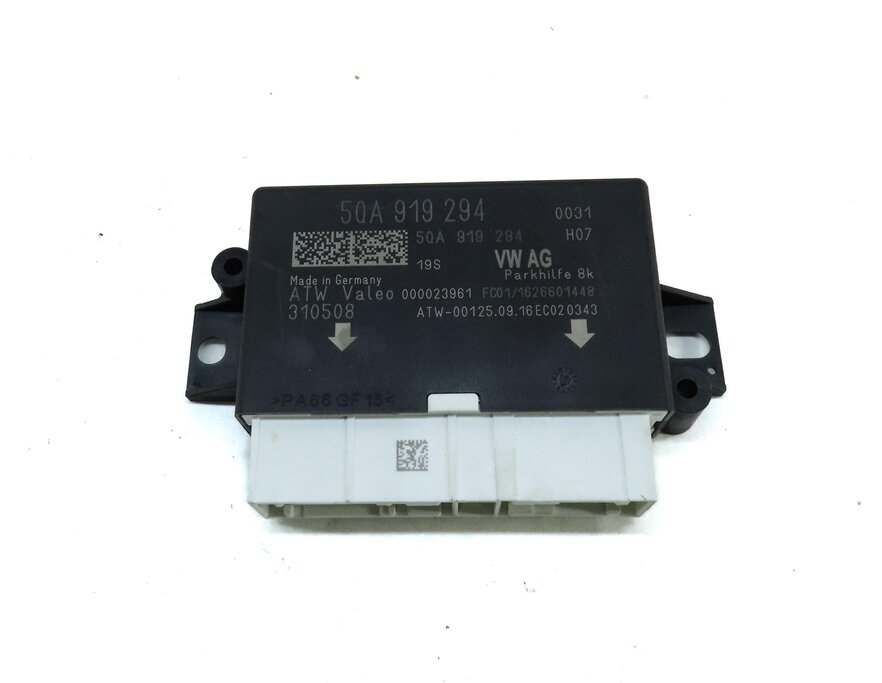 Thumbnail 2: 2017-2019 AUDI A3 S3 RS3 (8V 8Y) VW ATLAS TIGUAN PDC PARK DISTANCE SENSOR MODULE
