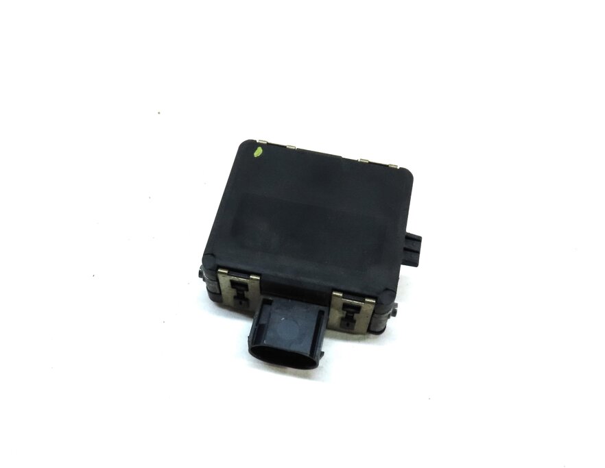 2017-2019 AUDI A3 S3 RS3 (8V) REAR LEFT BUMPER BLIND SPOT RADAR SENSOR MODULE