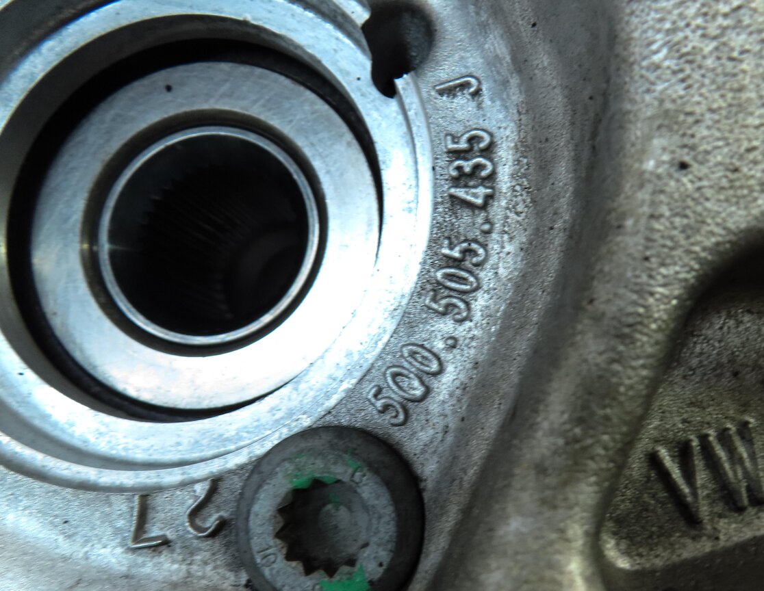 Thumbnail 6: 15-19 VW GOLF / AUDI A3 S3 RS3 (8V) AWD - LEFT REAR SPINDLE KNUCKLE WHEEL HUB