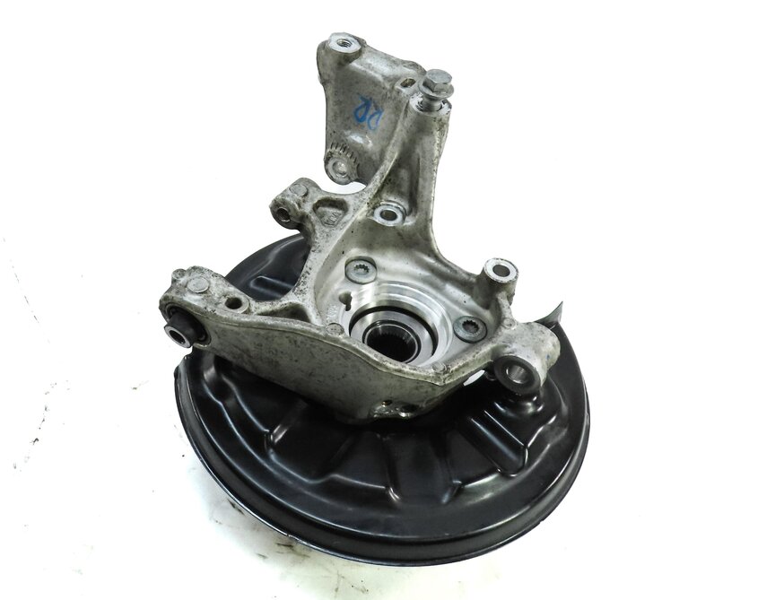15-19 VW GOLF / AUDI A3 S3 RS3 (8V) AWD - RIGHT REAR SPINDLE KNUCKLE WHEEL HUB