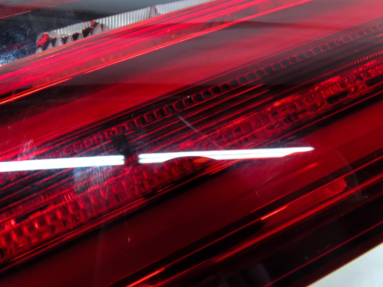 Thumbnail 7: 17-19 AUDI A3 S3 RS3 (8V) REAR RIGHT INNER LID DYNAMIC LED TAILLIGHT TAIL LIGHT
