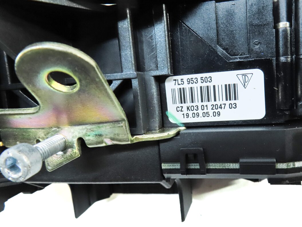 Thumbnail 5: 2006-2010 PORSCHE CAYENNE (955 957) BLINKER WIPER CRUISE COMBINATION SWITCH