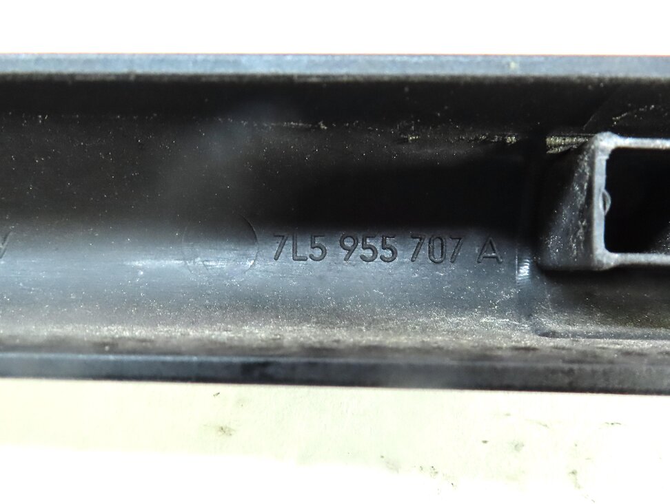 Thumbnail 5: 2003-2010 PORSCHE CAYENNE (955) REAR WINDOW WINDSHIELD WIPER ARM