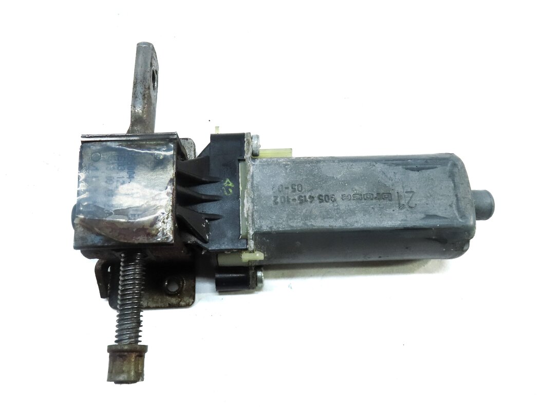 Thumbnail 6: 2006 PORSCHE CAYENNE (955) FRONT LEFT DRIVER SEAT TRACK MOTOR SET 3