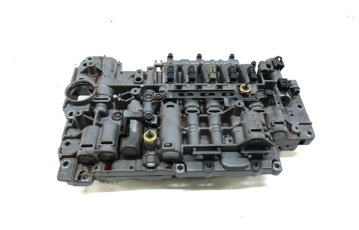 Thumbnail 5: 2003-2006 PORSCHE CAYENNE (955) 3.2L / 4.5L TURBO TRANSMISSION VALVE BODY