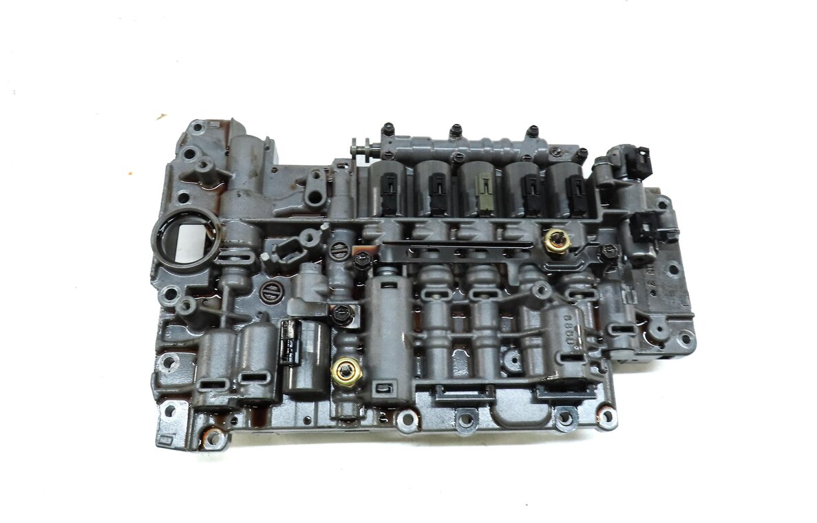 Thumbnail 6: 2003-2006 PORSCHE CAYENNE (955) 3.2L / 4.5L TURBO TRANSMISSION VALVE BODY