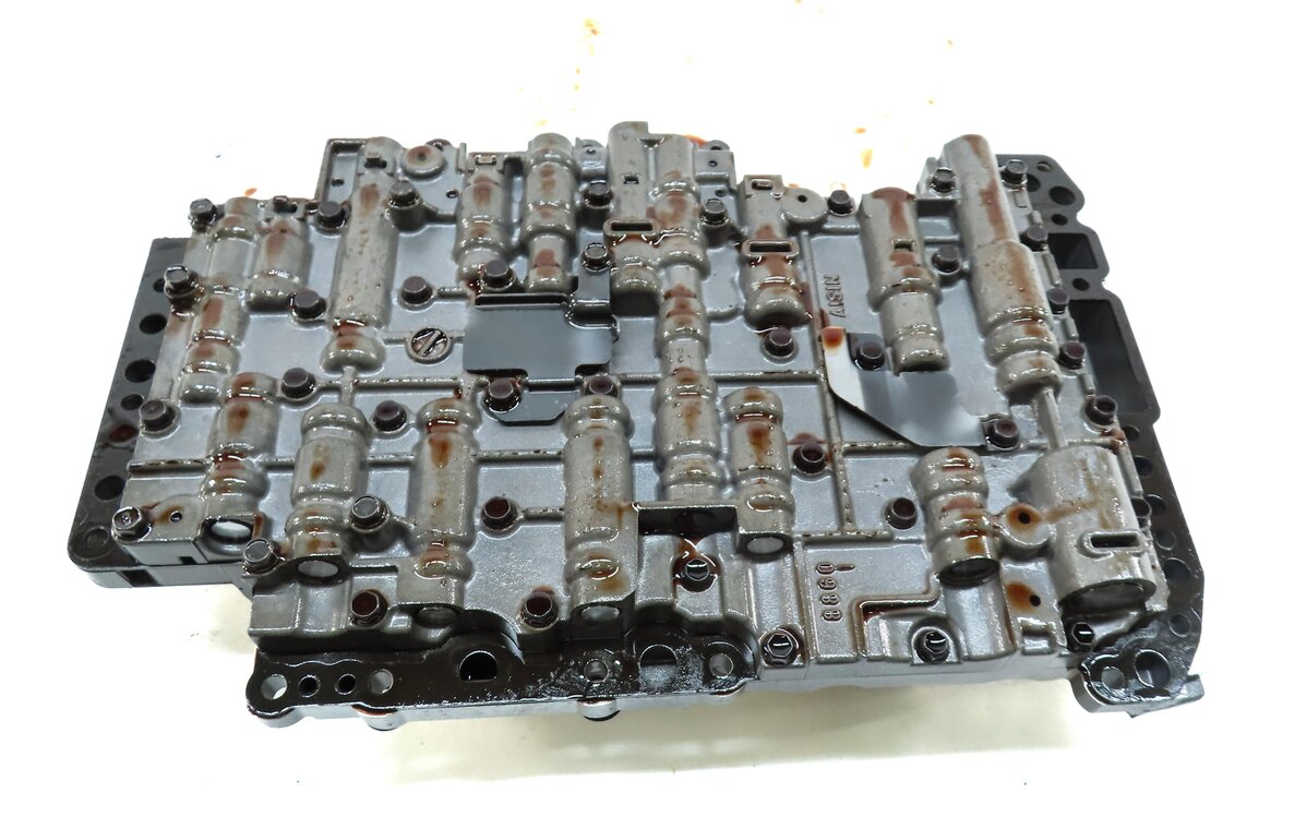 Thumbnail 8: 2003-2006 PORSCHE CAYENNE (955) 3.2L / 4.5L TURBO TRANSMISSION VALVE BODY