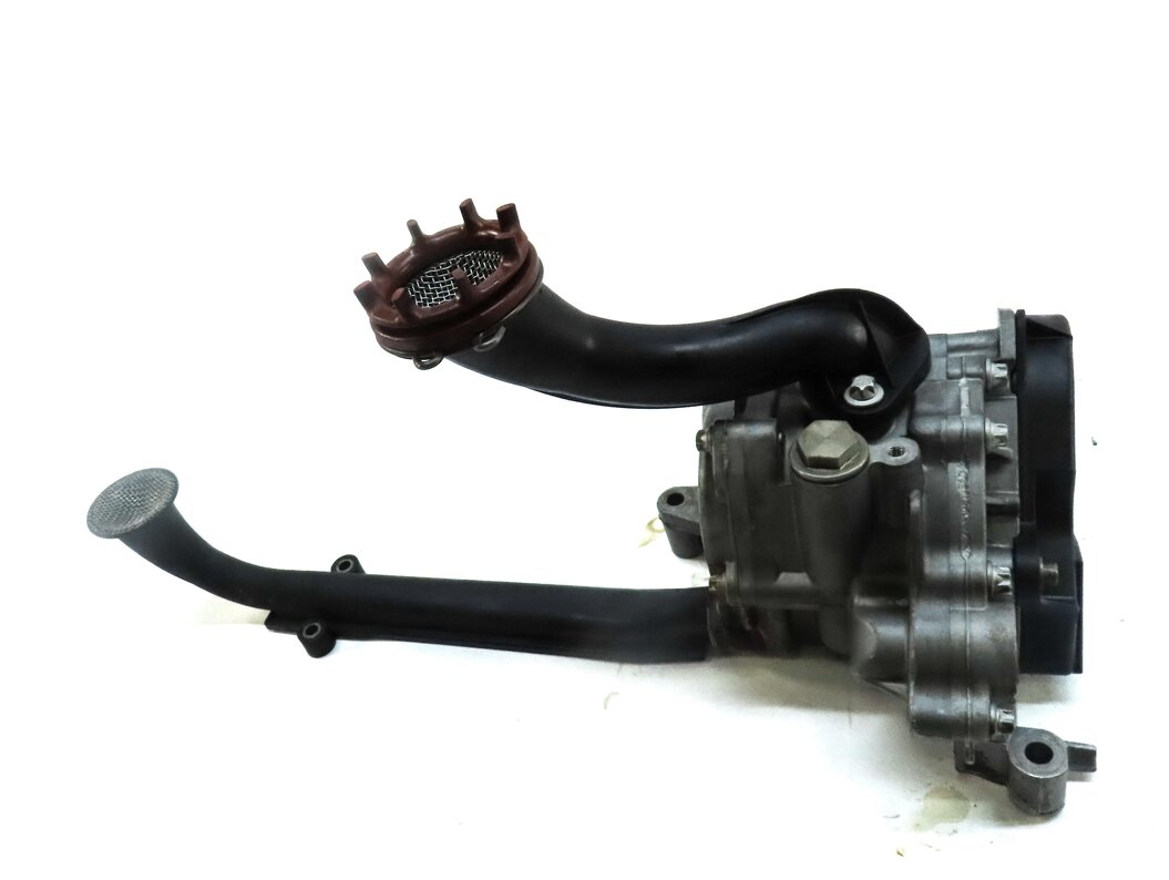 Thumbnail 4: 2006 PORSCHE CAYENNE (955) 4.5L M8 ENGINE OIL PUMP 94810725306
