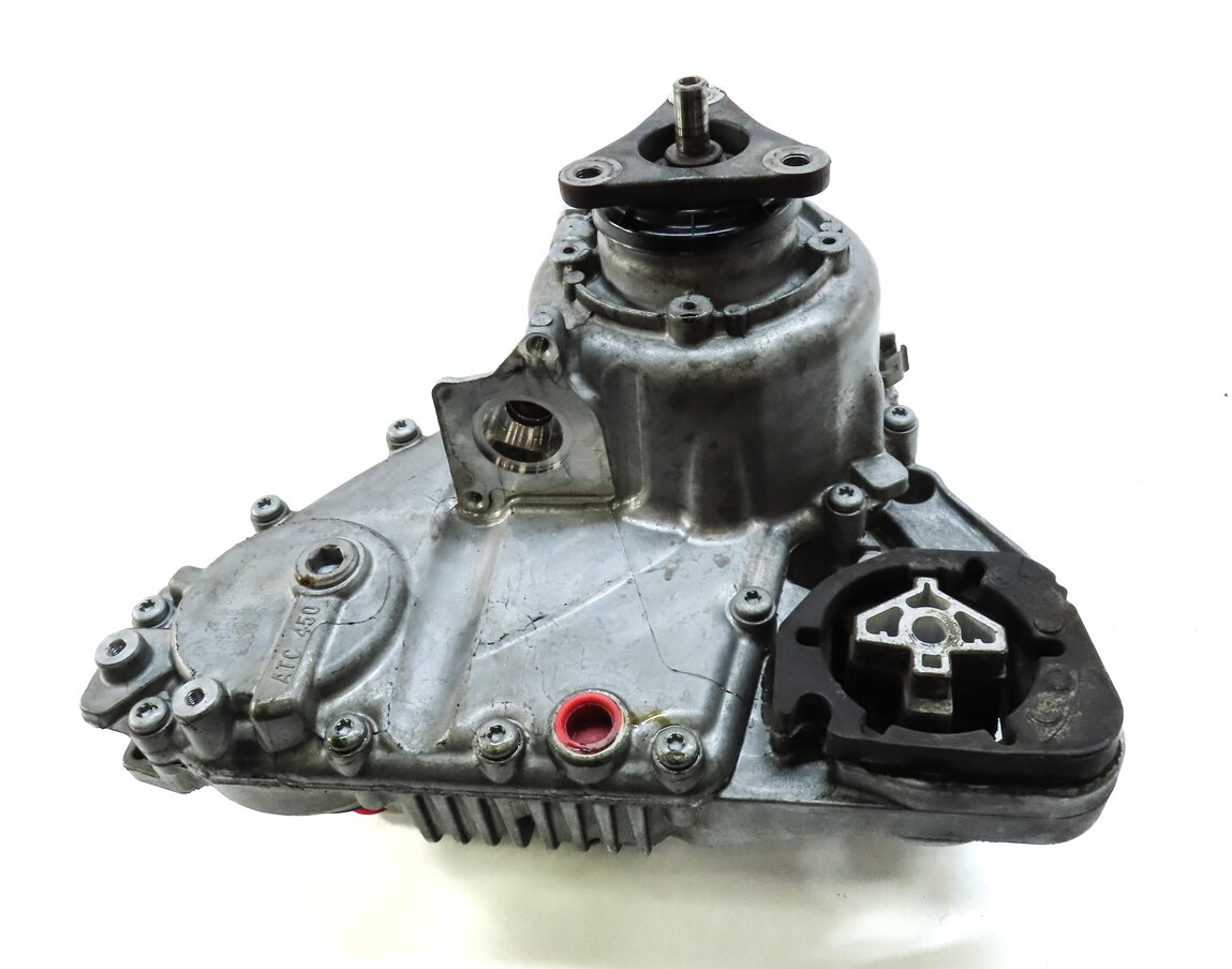 2011-2012 BMW X5 X6 (E70 E71) 4.4L TWIN TURBO V8 - ATC 450 FRONT TRANSFER CASE