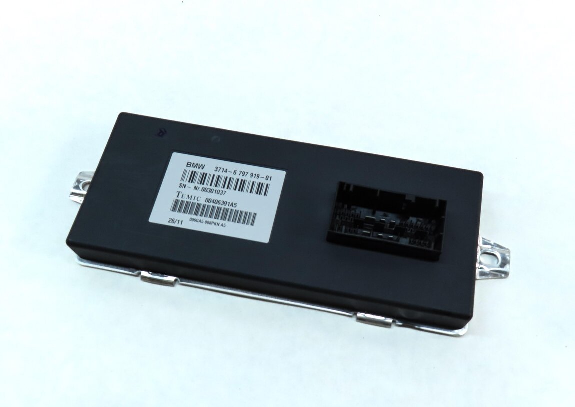 Thumbnail 1: 2009-2014 BMW X6 (E71) DYNAMIC DRIVE SUSPENSION CONTROL MODULE