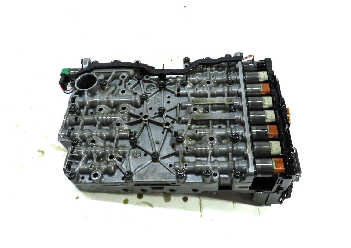Thumbnail 5: 11-14 BMW X5 X6 (E70 E71) 4.4TT 8HP-70X AUTOMATIC TRANSMISSION AUTO VALVE BODY