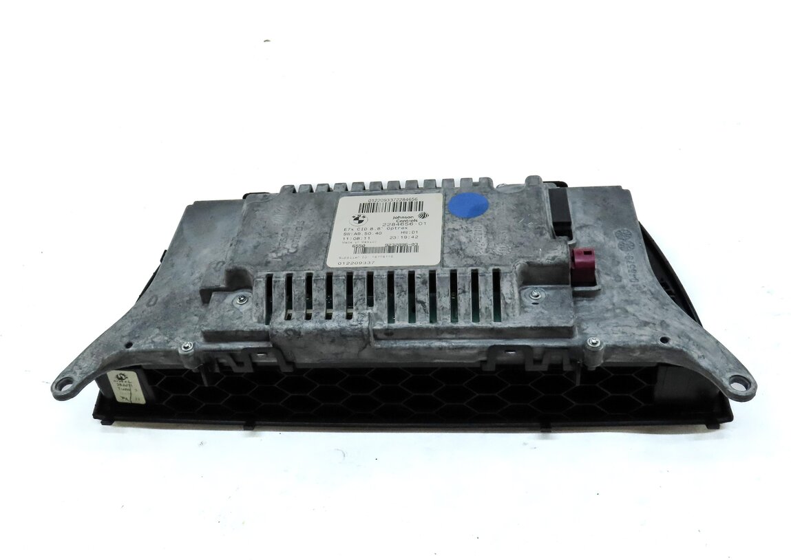 Thumbnail 5: 10-14 X5 X5M X6 X6M (E70 E71 E72) 8.8" FRONT GPS NAVIGATION MEDIA DISPLAY SCREEN