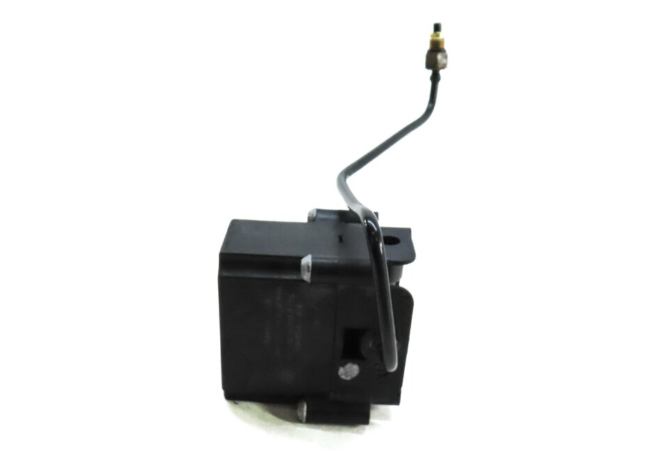 Thumbnail 4: 2012 BMW X6 (E71) AIR SUSPENSION PRESSURE CONTROL VALVE BLOCK 37206789937
