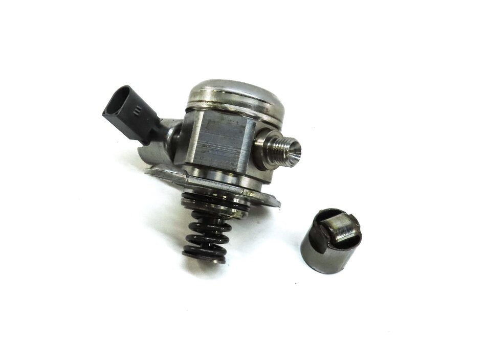08-14 BMW 5 6 7 X5 X6 F01 F10 E70 E71 4.4L MECHANICAL HIGH PRESSURE FUEL PUMP