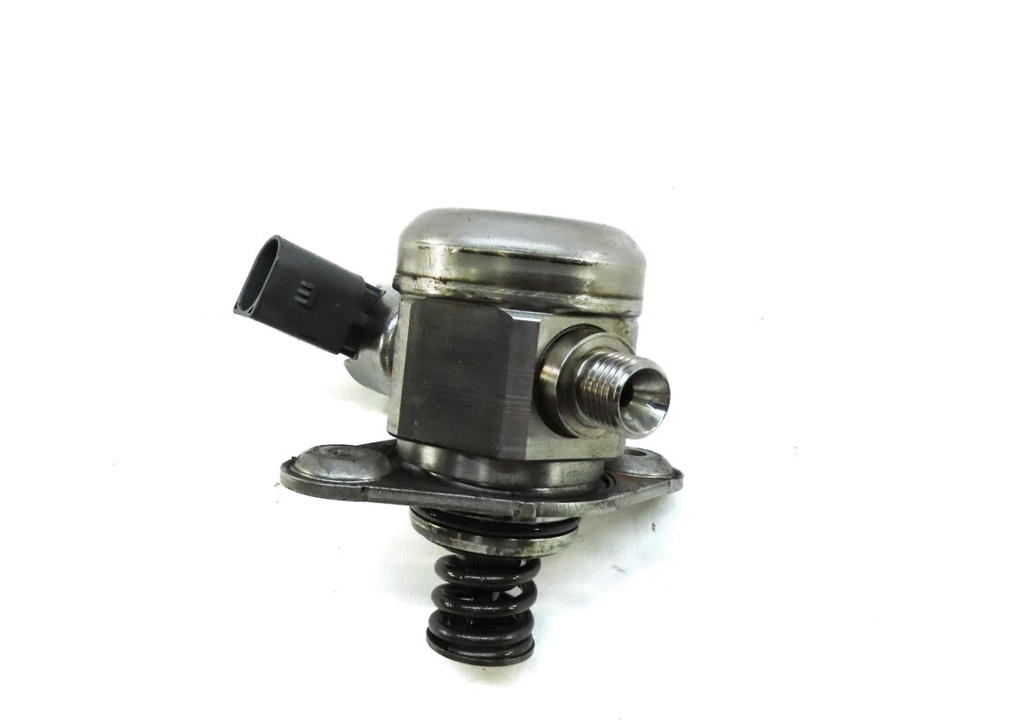Thumbnail 6: 08-14 BMW 5 6 7 X5 X6 F01 F10 E70 E71 4.4L MECHANICAL HIGH PRESSURE FUEL PUMP