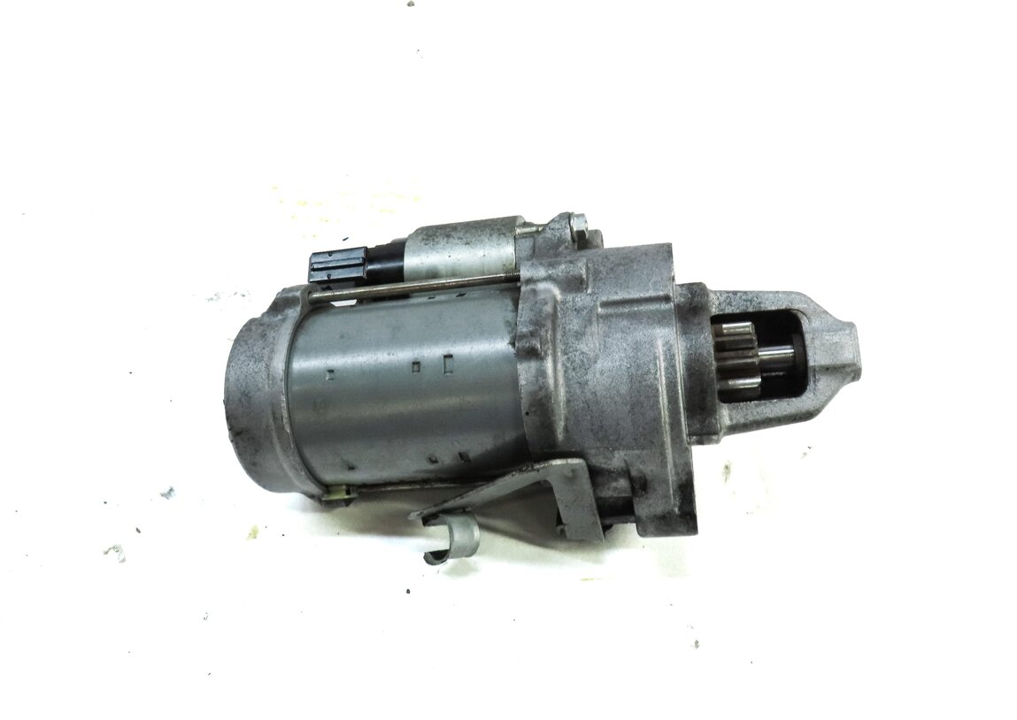 Thumbnail 2: 09-14 BMW 550i 650i 750i B7 X5 X6 (F10 F01 E70 E71) 4.4 TWIN TURBO STARTER MOTOR