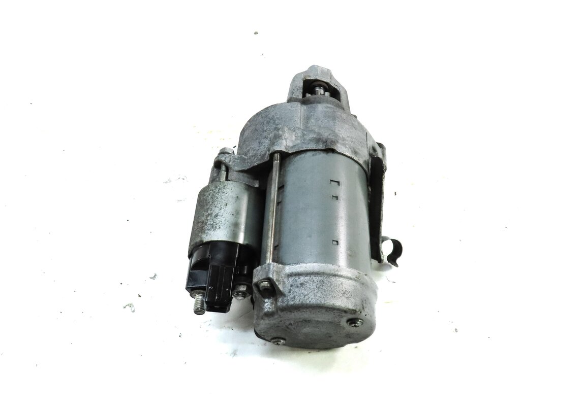Thumbnail 3: 09-14 BMW 550i 650i 750i B7 X5 X6 (F10 F01 E70 E71) 4.4 TWIN TURBO STARTER MOTOR