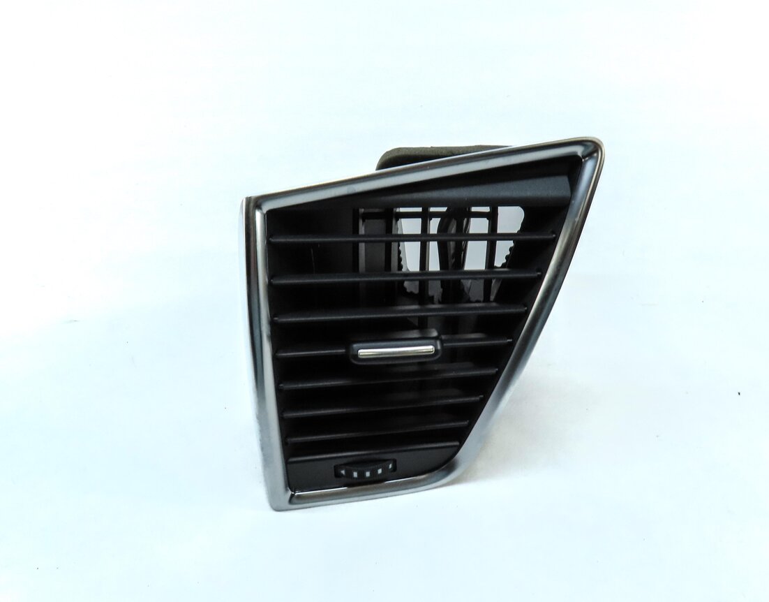 Thumbnail 2: 2011 AUDI Q5 (B8 8R) FRONT LEFT DRIVER DASH HEATER A/C AIR VENT