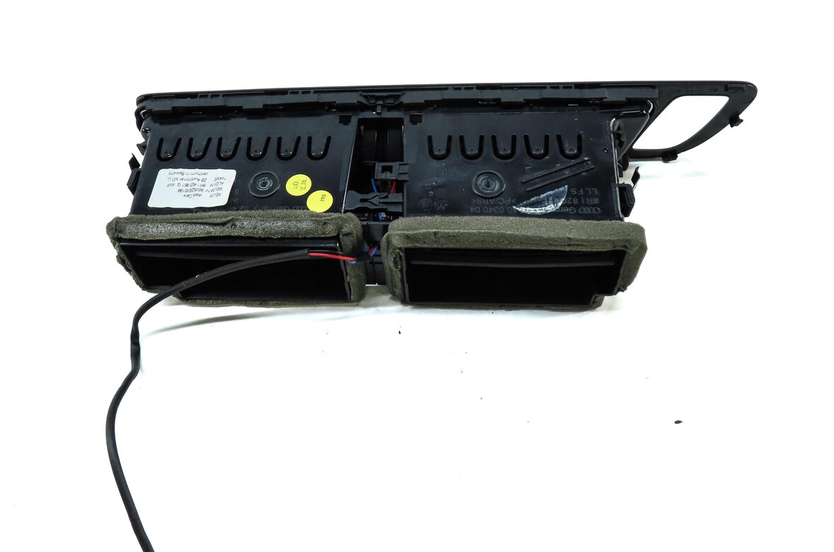 Thumbnail 3: 2011 AUDI Q5 (B8 8R) FRONT CENTER DASH HEATER A/C AIR VENT
