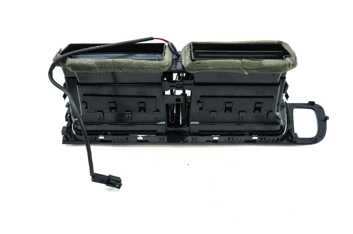 Thumbnail 4: 2011 AUDI Q5 (B8 8R) FRONT CENTER DASH HEATER A/C AIR VENT