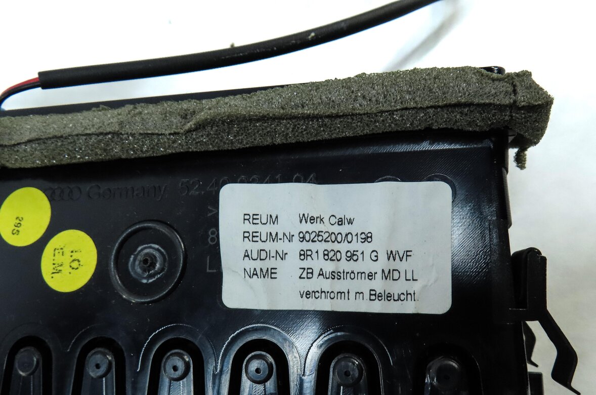 Thumbnail 5: 2011 AUDI Q5 (B8 8R) FRONT CENTER DASH HEATER A/C AIR VENT
