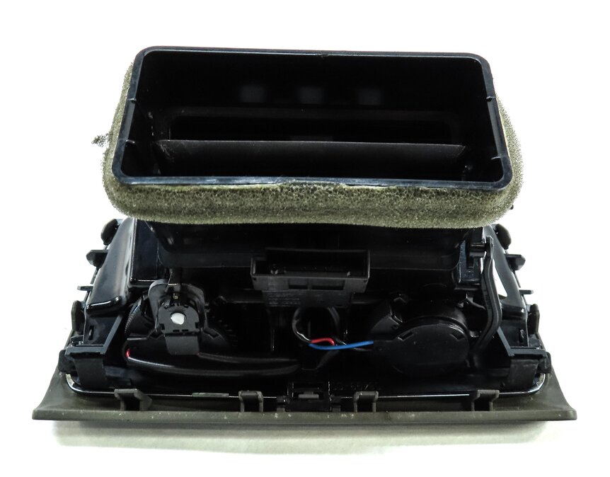 Thumbnail 4: 2011 AUDI Q5 (B8 8R) REAR CENTER CONSOLE HEATER A/C AIR VENT (PIMENTO BEIGE)