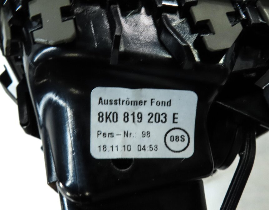 Thumbnail 5: 2011 AUDI Q5 (B8 8R) REAR CENTER CONSOLE HEATER A/C AIR VENT (PIMENTO BEIGE)