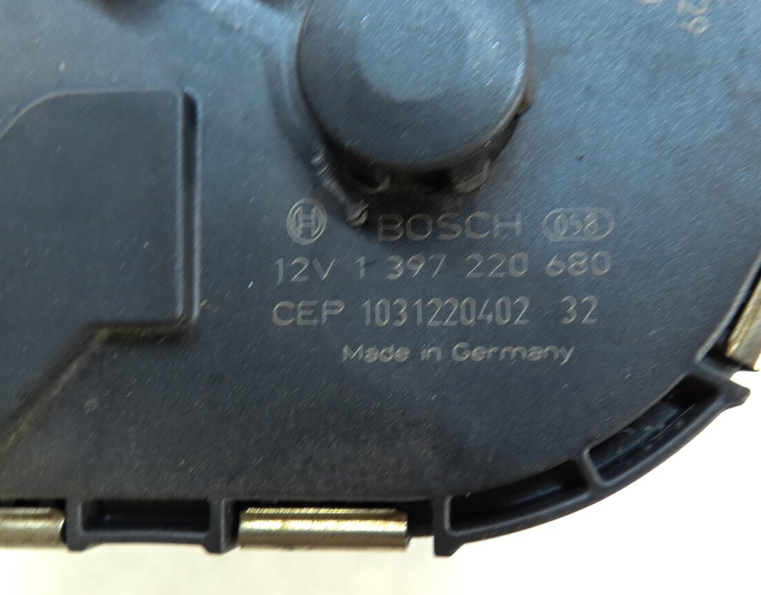 Thumbnail 6: 2009-2017 AUDI Q5 SQ5 (B8 8R) FRONT WINDSHIELD WIPER MOTOR