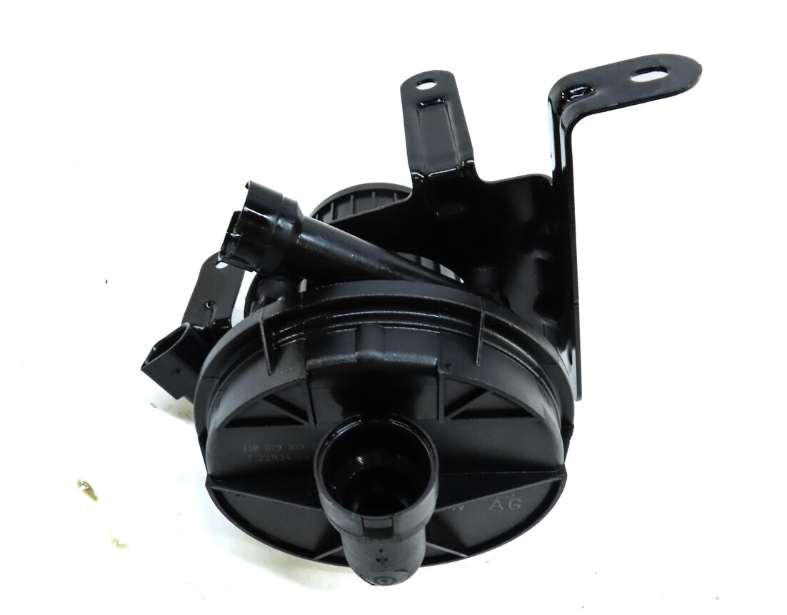 Thumbnail 3: 2011 AUDI Q5 (B8 8R) 3.2L CALB FSI SECONDARY AIR INJECTION SMOG EMISSION PUMP