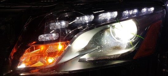 Thumbnail 2: 2009-2012 AUDI Q5 (8R) RIGHT PASSENGER HID XENON HEADLIGHT LIGHT LAMP (NON AFS)