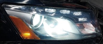 Thumbnail 3: 2009-2012 AUDI Q5 (8R) RIGHT PASSENGER HID XENON HEADLIGHT LIGHT LAMP (NON AFS)