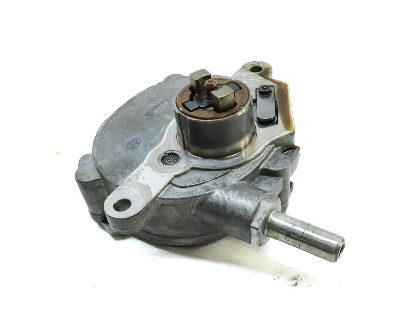 Thumbnail 2: 2012-2015 MERCEDES BENZ C250 SLK250 (W204 R172) RWD 1.8L TURBO BRAKE VACUUM PUMP