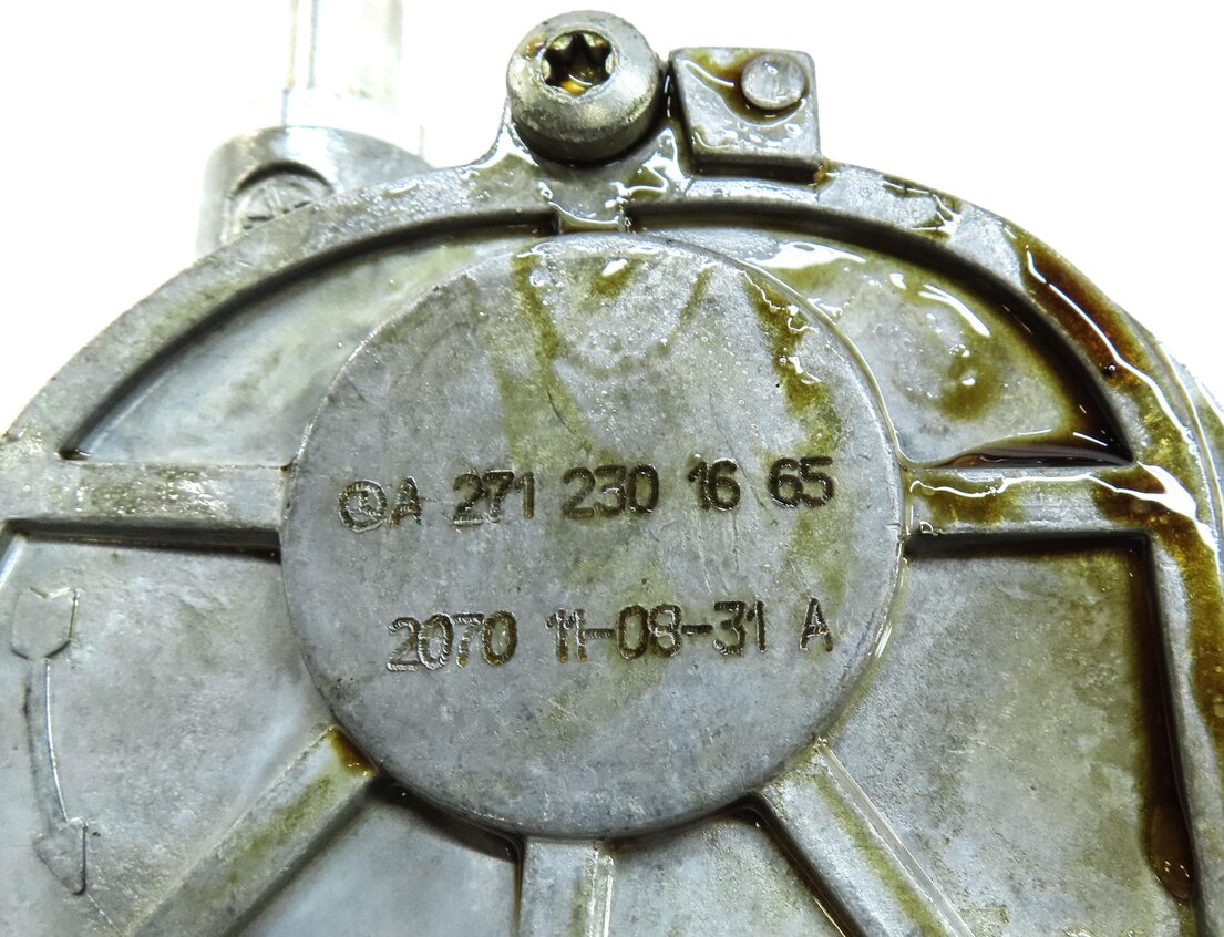 Thumbnail 5: 2012-2015 MERCEDES BENZ C250 SLK250 (W204 R172) RWD 1.8L TURBO BRAKE VACUUM PUMP