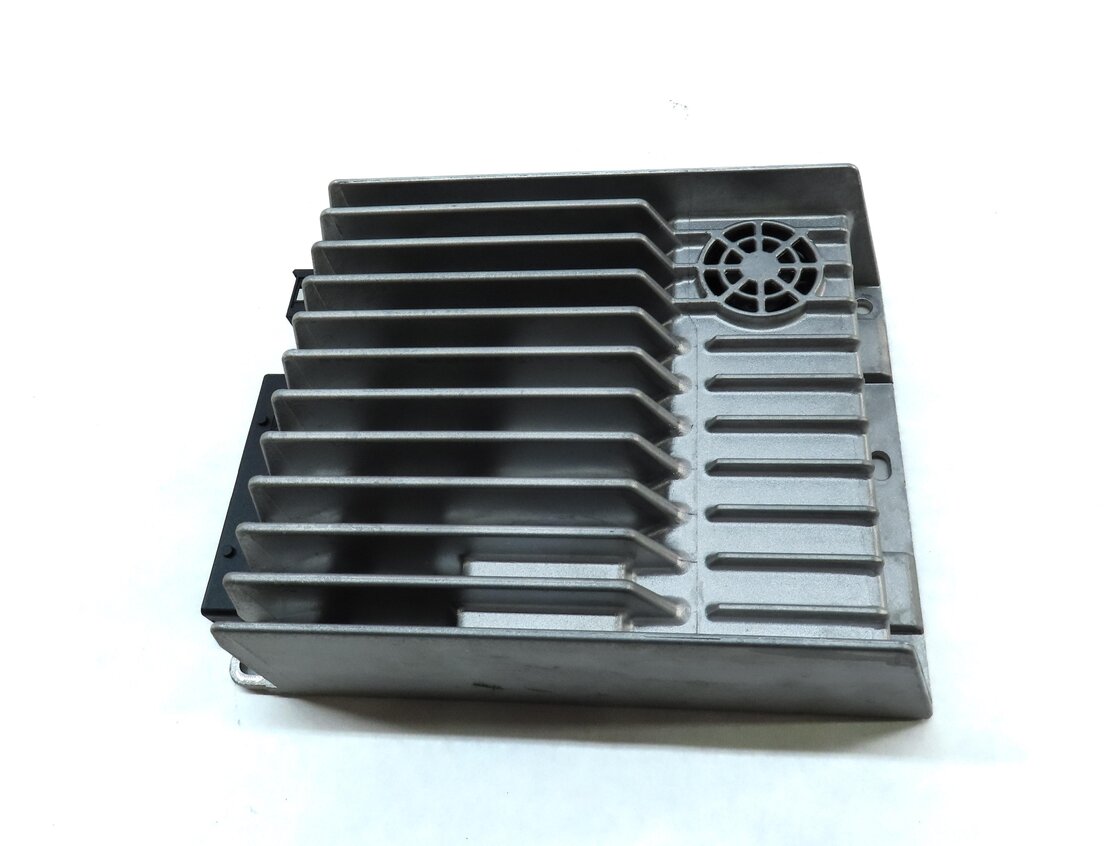 Thumbnail 2: 2012 MERCEDES C250 C300 C350 C63 AMG (W204) HARMAN BECKER AUDIO AMP AMPLIFIER